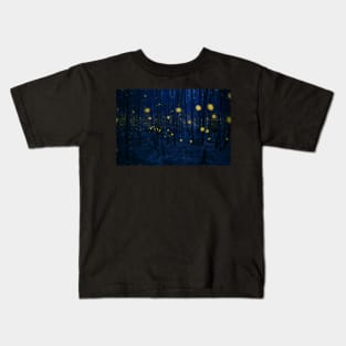 Fireflies in the forest Kids T-Shirt